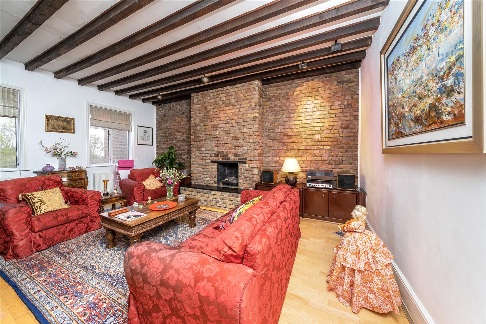 2 bed property in Frognal Lane, London
